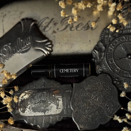 Cemetery Perfume Oil — Dragon’s Blood & Earth (Séance)