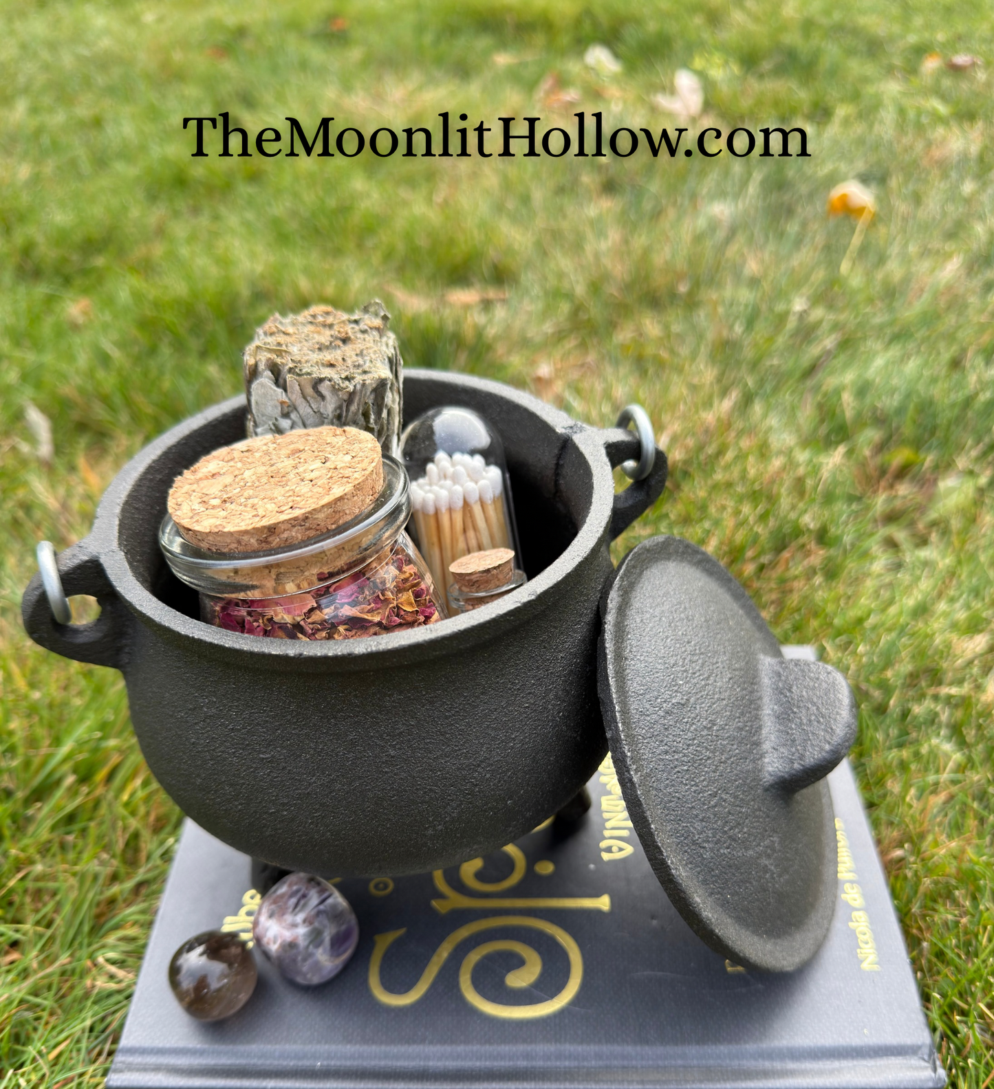 The Prophecy & Divination Kit: A Ritual of Vision, Shadow Work, and Inner Sight  A premium ritual kit for seekers, oracles, dreamers, and veil-walkers.